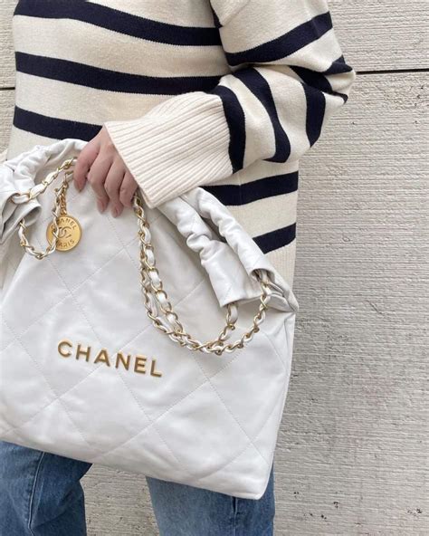 chanel medium 22|chanel 22 bag small price.